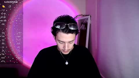 Snapshot of parker_222 chatting on February 14, 2:30 am parker_222 online show from February 14, 2:30 am