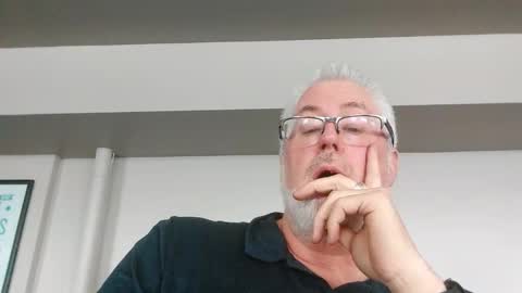 Snapshot of part86 chatting on February 17, 5:52 pm part86 online show from February 17, 5:52 pm