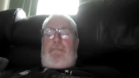 Snapshot of part86 chatting on May 2, 10:26 pm part86 online show from May 2, 10:26 pm
