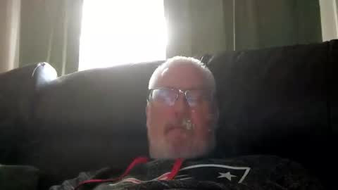 Snapshot of part86 chatting on May 3, 9:43 pm part86 online show from May 3, 9:43 pm