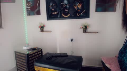 party_fre_girl online show from May 11, 10:18 pm