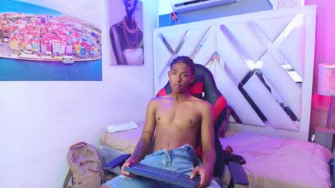 PARZIVAL online show from February 21, 7:59 pm