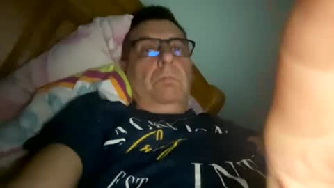 Snapshot of pascalou02 chatting on December 20, 8:10 am pascalou02 online show from December 20, 8:10 am