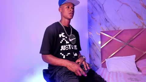 passion_black_ online show from April 13, 6:46 pm