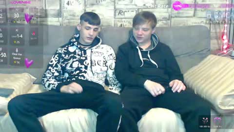 Snapshot of passionate_bonds chatting on May 6, 2:51 am Max tall dark-haired guy with tattoos and Phil blond-haired online show from May 6, 2:51 am