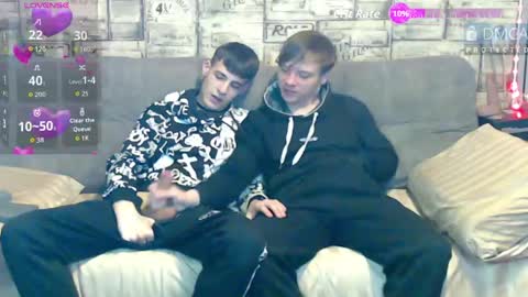 Snapshot of passionate_bonds chatting on May 17, 2:42 am Max tall dark-haired guy with tattoos and Phil blond-haired online show from May 17, 2:42 am