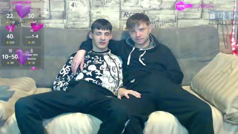 Snapshot of passionate_bonds chatting on May 21, 2:18 am Max tall dark-haired guy with tattoos and Phil blond-haired online show from May 21, 2:18 am