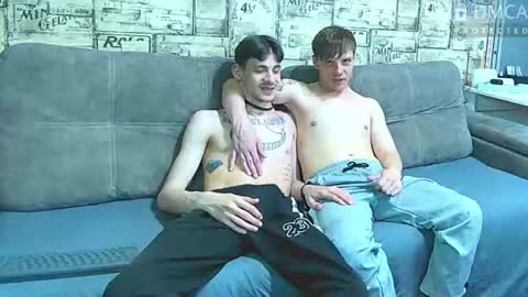 Snapshot of passionate_bonds chatting on June 19, 2:16 am Max tall dark-haired guy with tattoos and Phil blond-haired online show from June 19, 2:16 am
