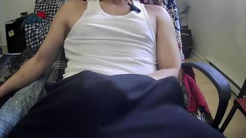 Snapshot of passionfuckin chatting on April 3, 6:28 pm passionfuckin online show from April 3, 6:28 pm