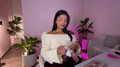    online show from May 10, 3:01 am