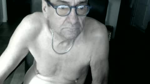 Snapshot of pastelito76 chatting on June 18, 3:05 pm Bob online show from June 18, 3:05 pm