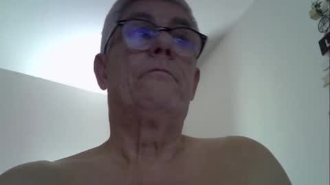 patrick5275 online show from October 14, 8:42 pm