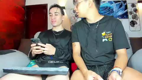 patrick 19 bottom---- ander 18 top online show from July 26, 1:07 pm