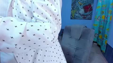 .... online show from December 5, 7:21 pm