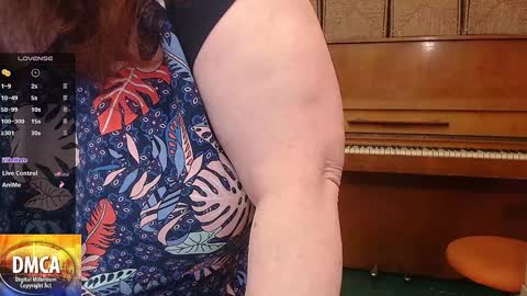 PatsyORose online show from February 5, 4:27 am