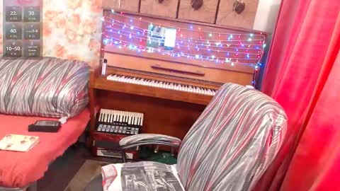 PatsyORose online show from March 9, 3:43 am