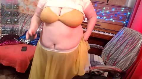 PatsyORose online show from March 15, 4:07 am