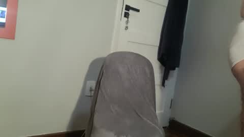 Snapshot of paubarba chatting on May 29, 9:02 pm Paubarba online show from May 29, 9:02 pm