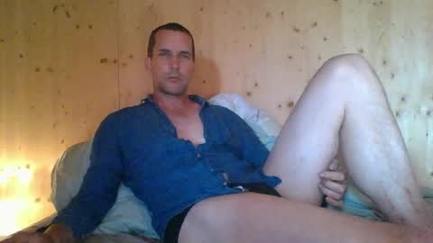 Snapshot of paueriwan chatting on June 21, 4:53 pm paueriwan online show from June 21, 4:53 pm