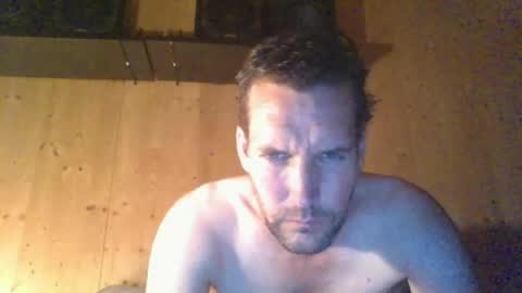 Snapshot of paueriwan chatting on July 30, 10:42 pm paueriwan online show from July 30, 10:42 pm