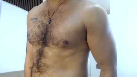 Snapshot of paul_cros chatting on July 14, 11:38 am paul_cros online show from July 14, 11:38 am