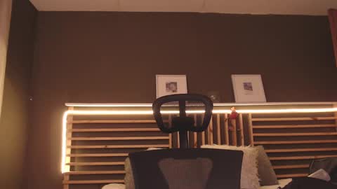 Snapshot of paul_evanss chatting on March 10, 12:15 pm Paul online show from March 10, 12:15 pm