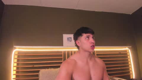 Snapshot of paul_evanss chatting on September 18, 1:24 pm Paul online show from September 18, 1:24 pm