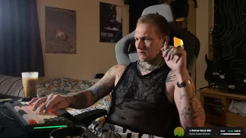 Paul online show from June 2, 10:01 pm