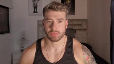 PAUL ROGER online show from November 17, 12:49 am