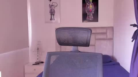 PAUL ROGER online show from February 26, 2:05 pm