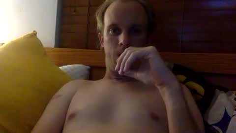 Snapshot of paul_walker_345 chatting on January 19, 7:15 am paul_walker_345 online show from January 19, 7:15 am