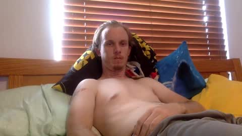 Snapshot of paul_walker_345 chatting on January 19, 9:45 pm paul_walker_345 online show from January 19, 9:45 pm