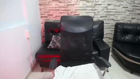 paula ross online show from March 29, 12:10 am