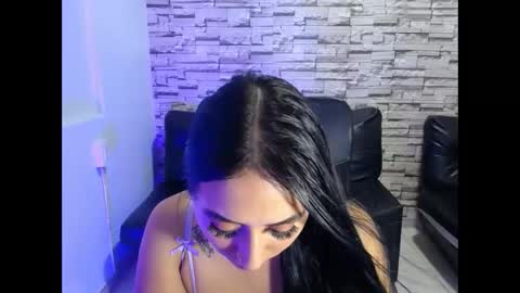 paula ross online show from April 11, 1:43 am