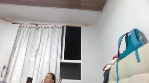 paula_torrez online show from April 1, 3:29 am