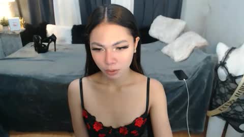 paulalawman online show from February 2, 11:14 pm