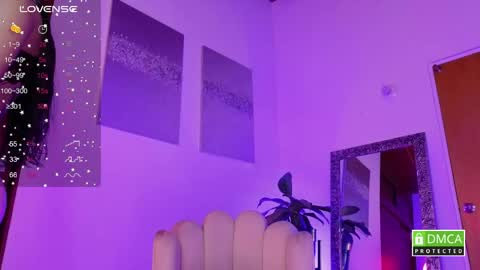 Paula Toro  online show from May 15, 1:07 pm
