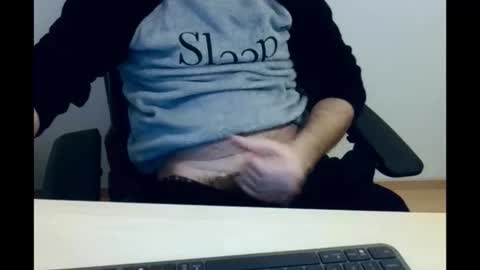 Snapshot of paulbazo83 chatting on December 4, 2:59 pm paulbazo83 online show from December 4, 2:59 pm