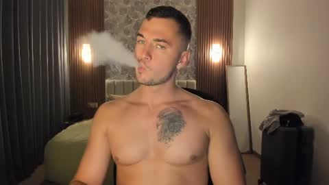 paulblack021 online show from June 25, 2:43 pm