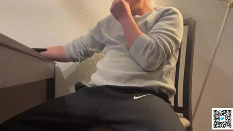 Snapshot of paulchen234xxx chatting on January 10, 7:10 am toni-paul online show from January 10, 7:10 am