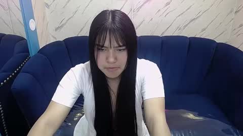 Snapshot of paulette_v chatting on January 27, 4:22 pm Live 800am 200pm COLOMBIAN HOUR online show from January 27, 4:22 pm