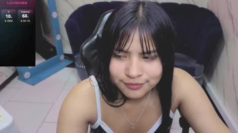 Snapshot of paulette_v chatting on October 11, 1:27 am Live 800am 200pm COLOMBIAN HOUR online show from October 11, 1:27 am