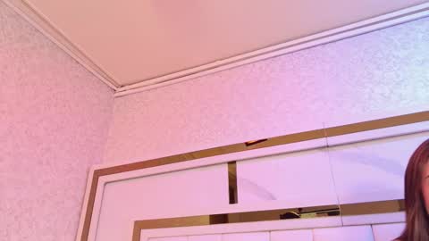 Paulina  online show from February 17, 7:20 pm