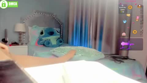 Snapshot of paulina_doll_ chatting on December 19, 2:45 am Paulina online show from December 19, 2:45 am