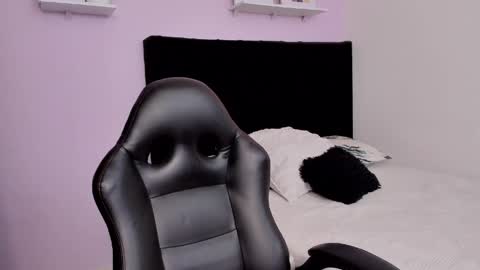 Snapshot of paulina_lopezz chatting on March 27, 9:03 pm PAULINA online show from March 27, 9:03 pm