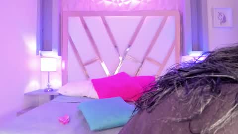   online show from October 22, 10:20 pm