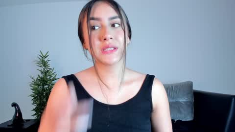 Snapshot of paulina_sweett chatting on December 28, 12:56 pm Paulina online show from December 28, 12:56 pm