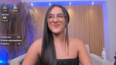Snapshot of paulina_sweett chatting on January 6, 3:51 pm Paulina online show from January 6, 3:51 pm
