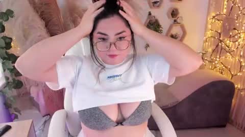 Estefania online show from July 17, 6:24 pm