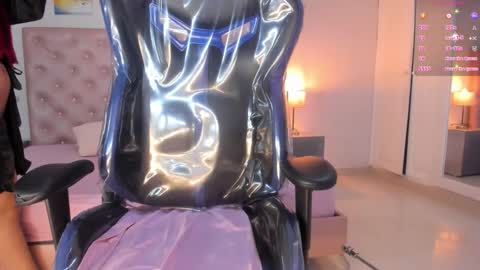 Snapshot of paulinasaeenz chatting on March 25, 12:00 pm PaulinaSaennz online show from March 25, 12:00 pm